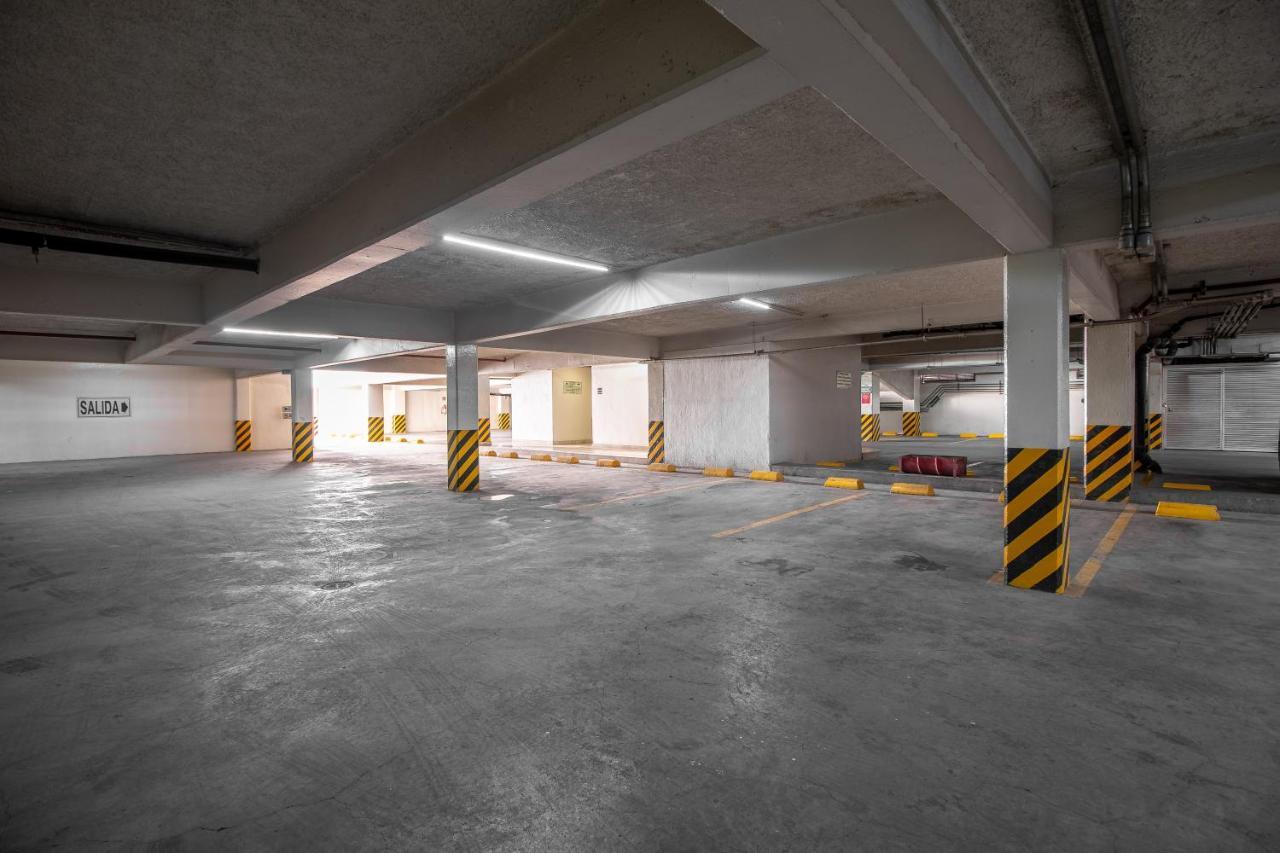 Hotel Real Del Sol - Zona Expo Industrial Γκουανταλαχάρα Εξωτερικό φωτογραφία