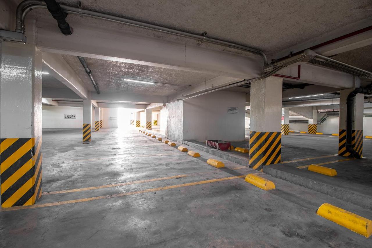 Hotel Real Del Sol - Zona Expo Industrial Γκουανταλαχάρα Εξωτερικό φωτογραφία