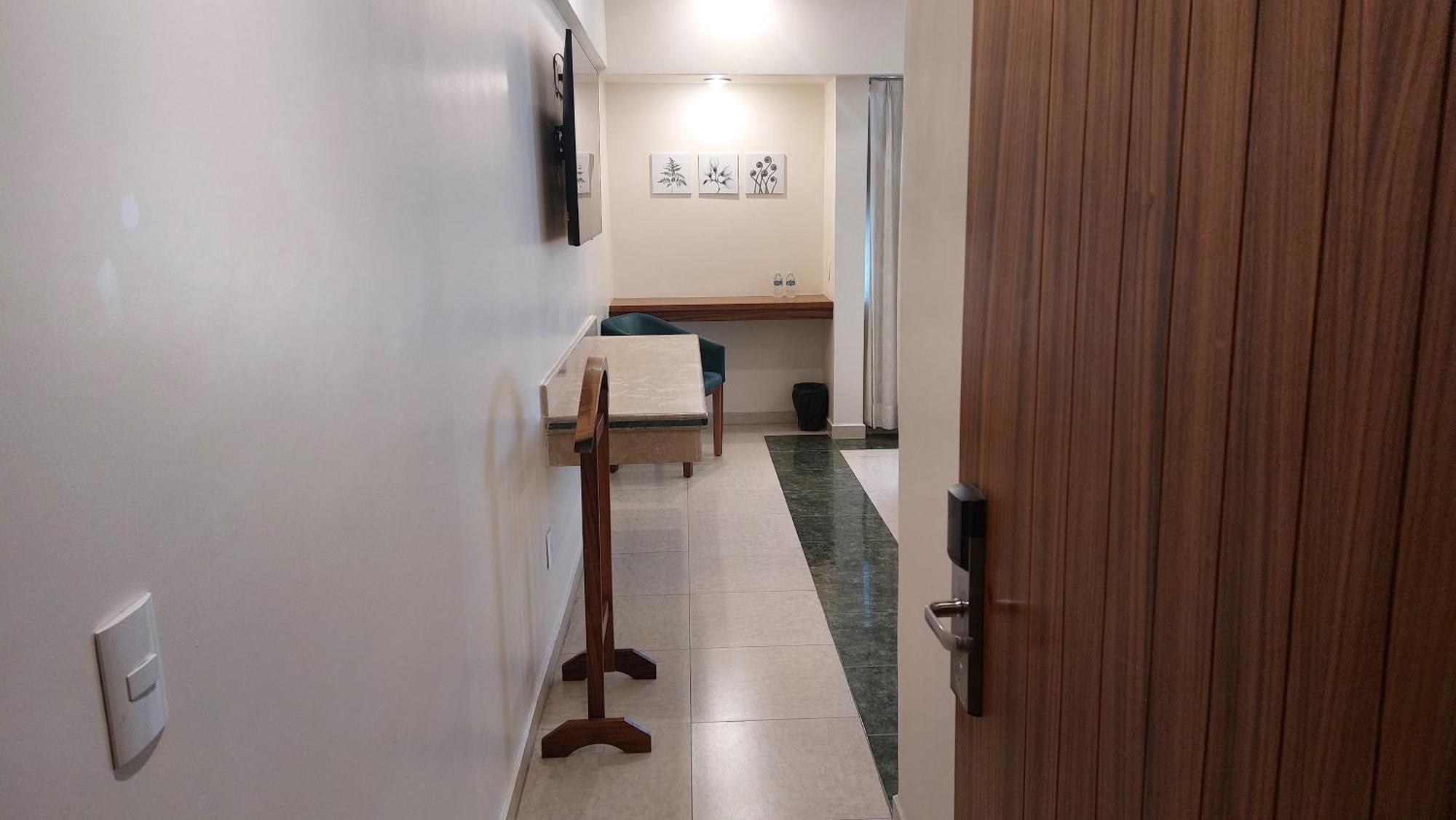 Hotel Real Del Sol - Zona Expo Industrial Γκουανταλαχάρα Εξωτερικό φωτογραφία