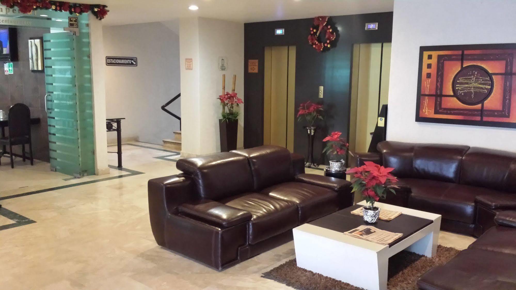 Hotel Real Del Sol - Zona Expo Industrial Γκουανταλαχάρα Εξωτερικό φωτογραφία